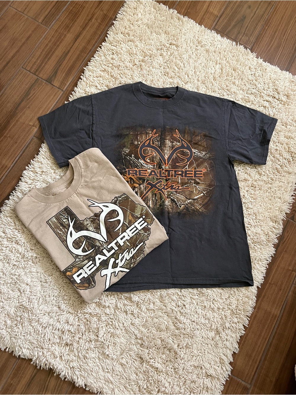 Realtree Graphic  Xtra Tee Bundle - Gray & Tan with Camo Accents